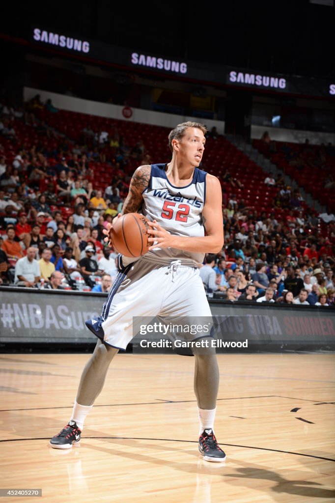 San Antonio Spurs V Washington Wizards