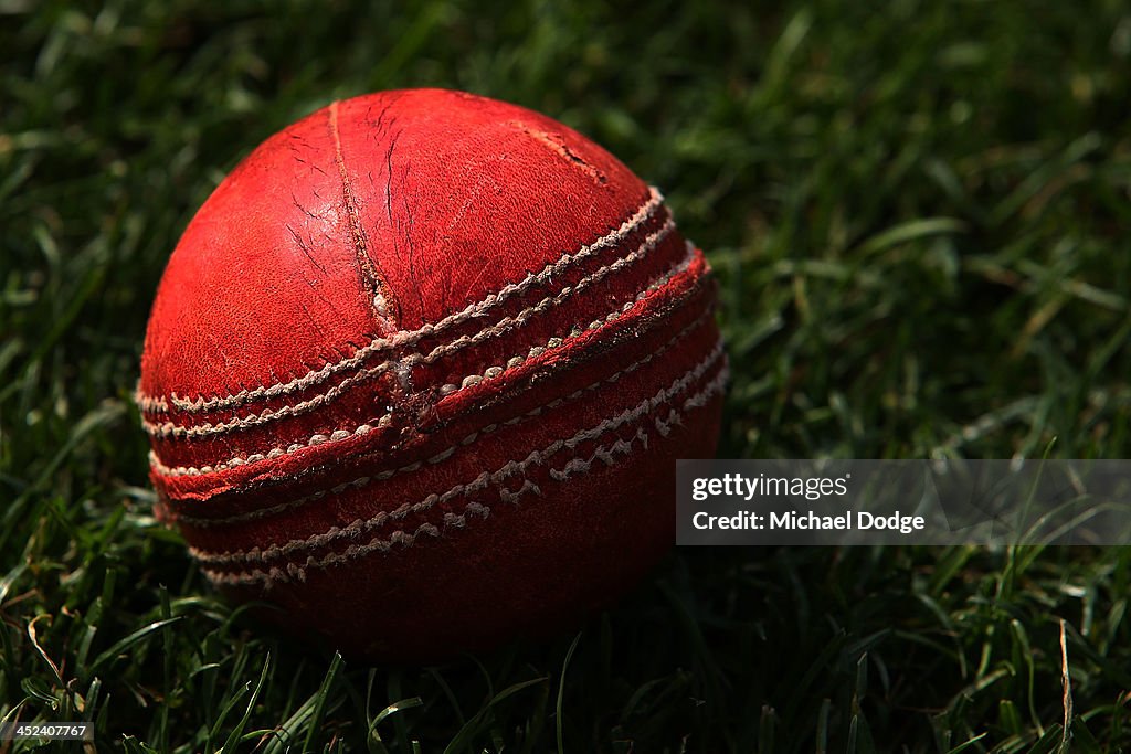 Sheffield Shield - Bushrangers v Redbacks: Day 1