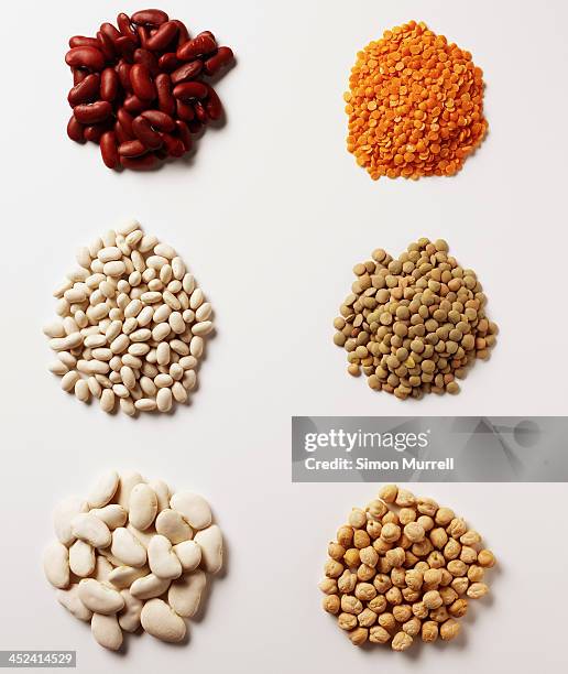 selection of dried beans - 平豆 ストックフォトと画像