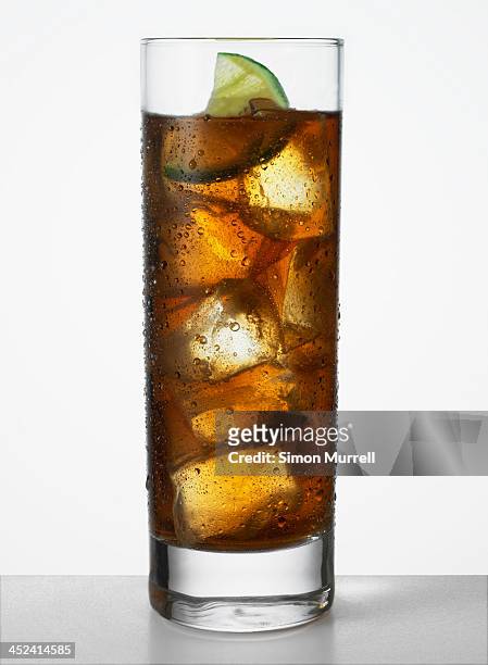 cola with lime - rum stock pictures, royalty-free photos & images