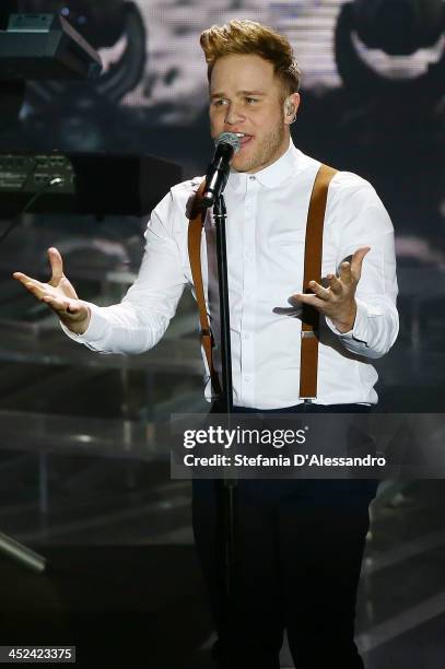 Olly Murs performs at "X Factor 2013 - Il Live" on November 28, 2013 in Milan, Italy.