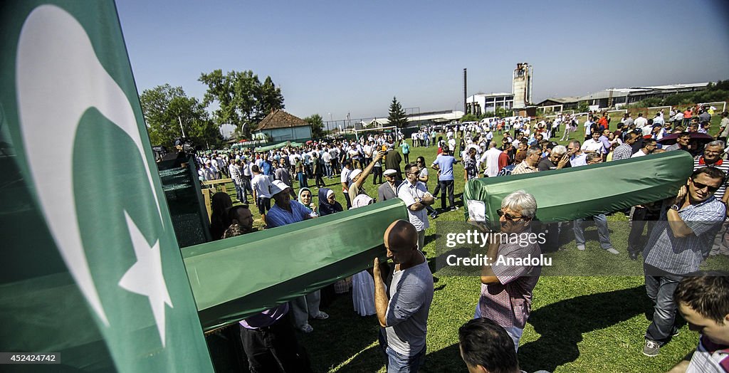 Bosnian bodies found in mass grave laid to rest