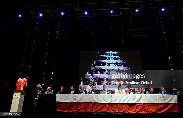 Authorities of Argentinos Jrs, Juan Roman Riquelme, Matías Caruzzo and Cristian Ledesma attend a press conference after the official unveiling of...