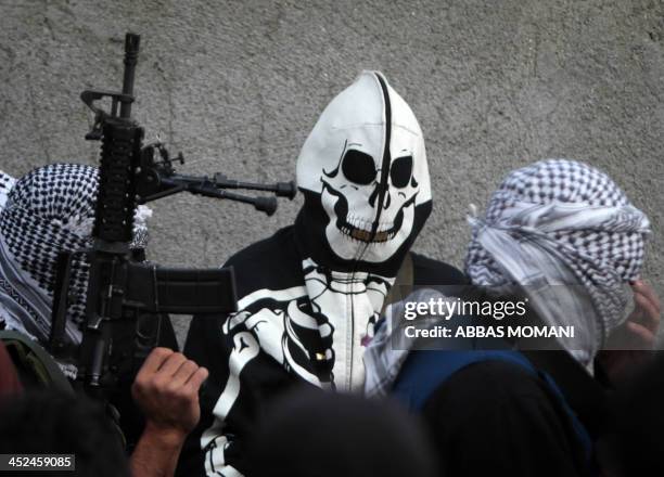 Fatah Rajper 2,969 Fatah Al Aqsa Martyrs Brigades Photos & High Res Pictures - Getty ...