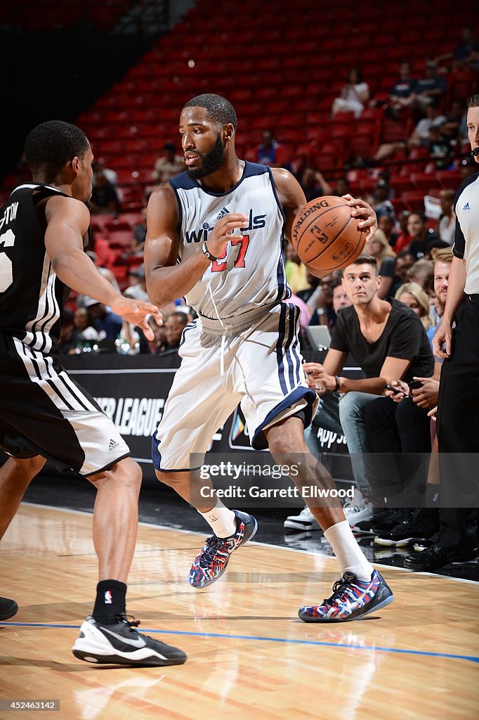 San Antonio Spurs v Washington Wizards