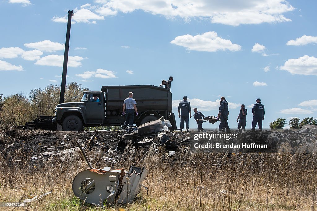 International Tension Increases Over Access To MH17 Crash Site