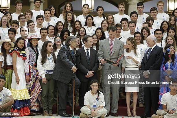 Miguel de la Quadra Salcedo, guest, King Felipe VI of Spain, Queen Letizia of Spain and Franciso Gonzalez receive Ruta Quetzal BBVA 2014 participants...