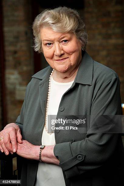 Patricia Routley 141 Patricia Routledge Photos & High Res Pictures - Getty Images