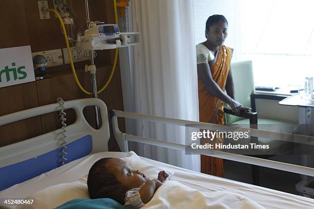 Baby Roona 40 Baby Roona Begum Baby With Hydrocephalus Disease Stock Photos, High ...