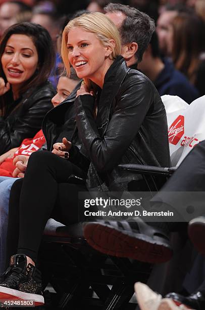 Actress Kelly Noonan looks on during a game between the New York Knicks and the Los Angeles Clippers at Staples Center on November 27, 2013 in Los...