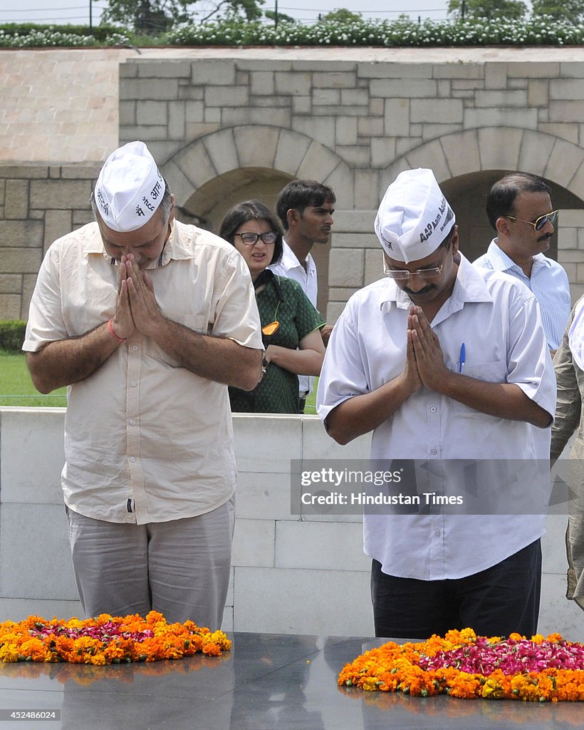 Arvind Kejriwal Sitting On Protest At Rajghat