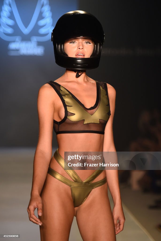 Minimale Animale - Runway - Mercedes-Benz Fashion Week Swim 2015