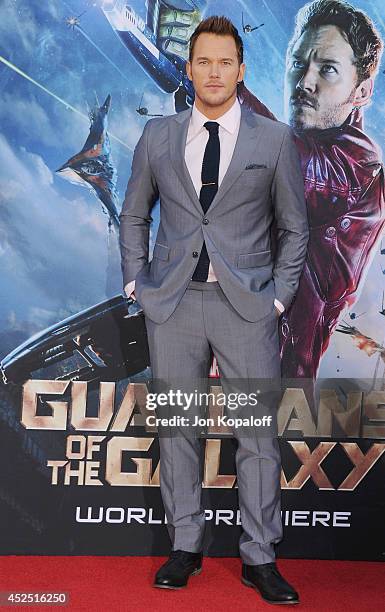 Actor Chris Pratt arrives at the Los Angeles Premiere "Guardians Of The Galaxy" at the El Capitan Theatre on July 21, 2014 in Hollywood, California.