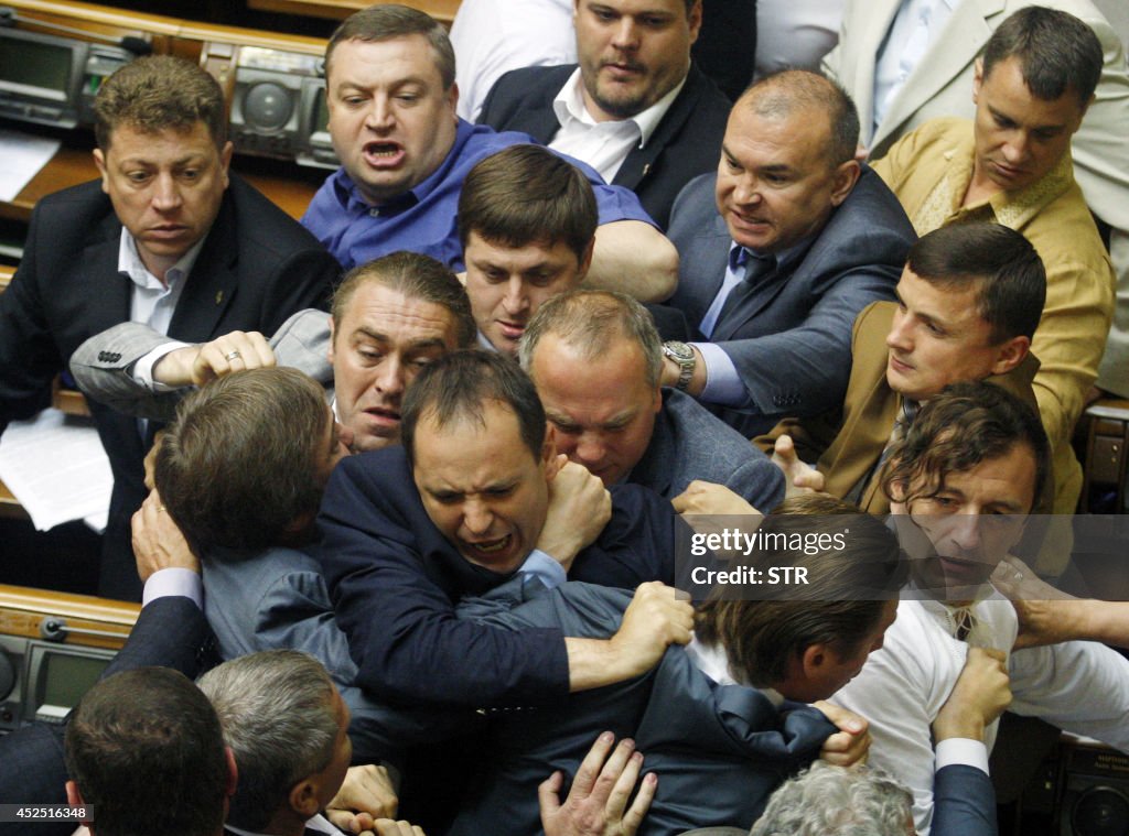 UKRAINE-RUSSIA-CRISIS-POLITICS-PARLIAMENT