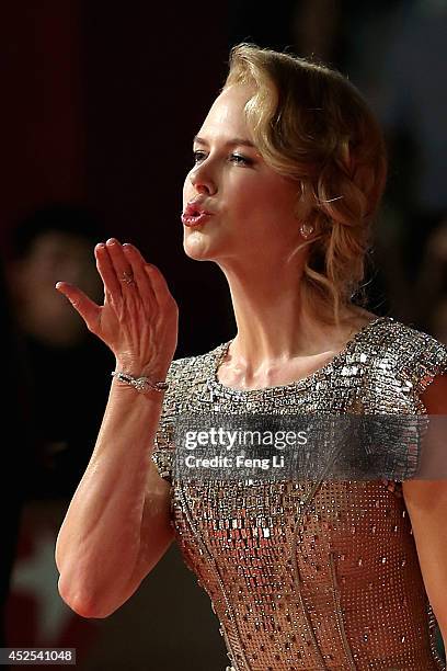 Actress Nicole Kidman arrives for the red carpet of the 17th Shanghai International Film Festival at Shanghai Grand Theatre on June 14, 2014 in...