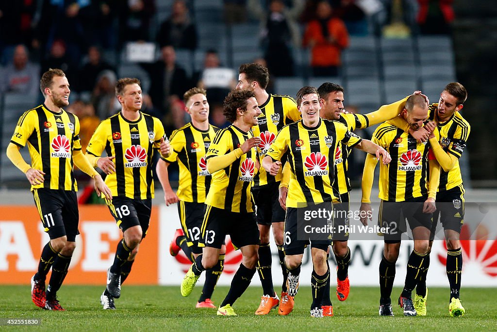 Wellington Phoenix v West Ham United - Football United New Zealand Tour 2014