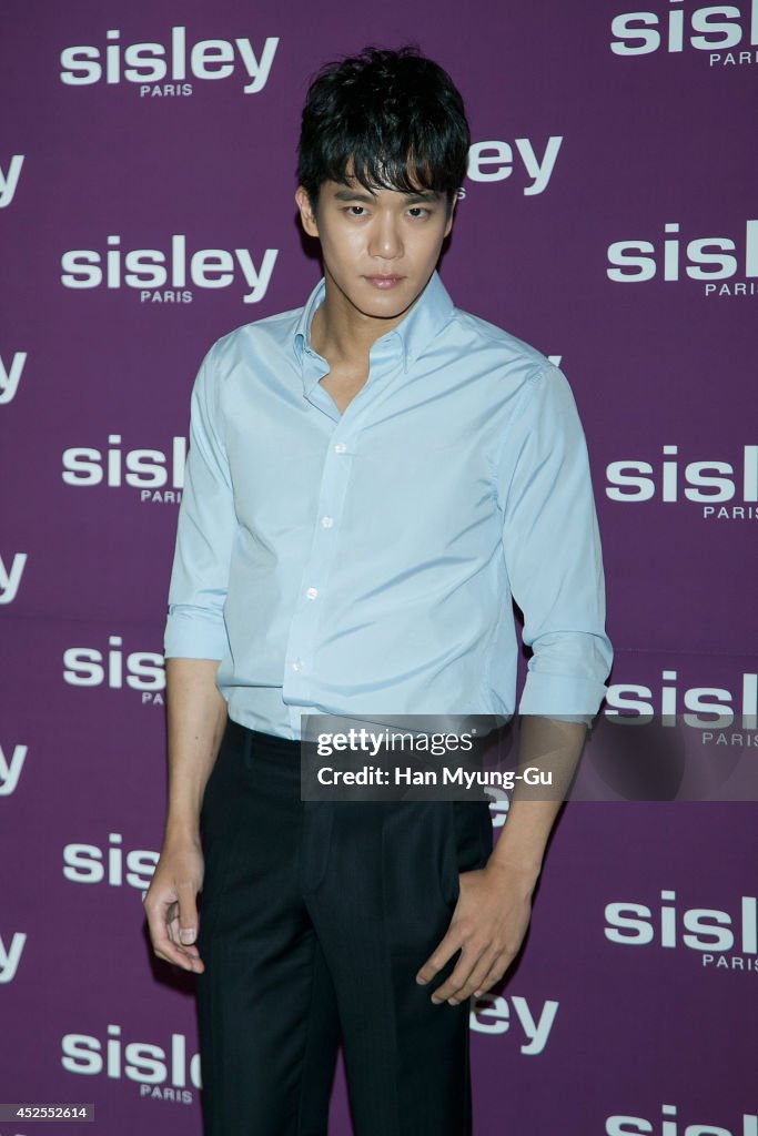 "SISLEY" Black Rose Precious Face Oil Launching Party In Seoul