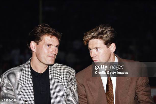 Marseille player Chris Waddle chats with Glenn Hoddle before the UEFA European Cup quarter final second leg match on March 20, 1991 in Marseille,...