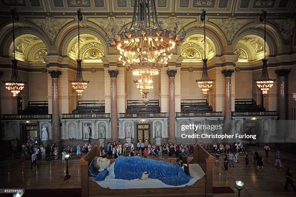 Giants Take Part In Liverpool's World War 1 Centenary