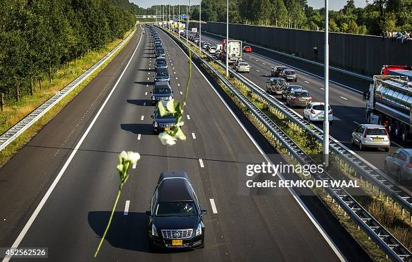 TOPSHOT-NETHERLANDS-UKRAINE-RUSSIA-MALAYSIA-CRISIS-VICTIMS TOPSHOT-NETHERLANDS-UKRAINE-RUSSIA-MALAYSIA-CRISIS-VICTIMS