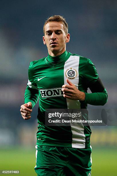 Ruben Rayo of Maccabi Haifa in action during the UEFA Europa League Group L match between AZ Alkmaar and Maccabi Haifa FC at the AFAS Stadium on...