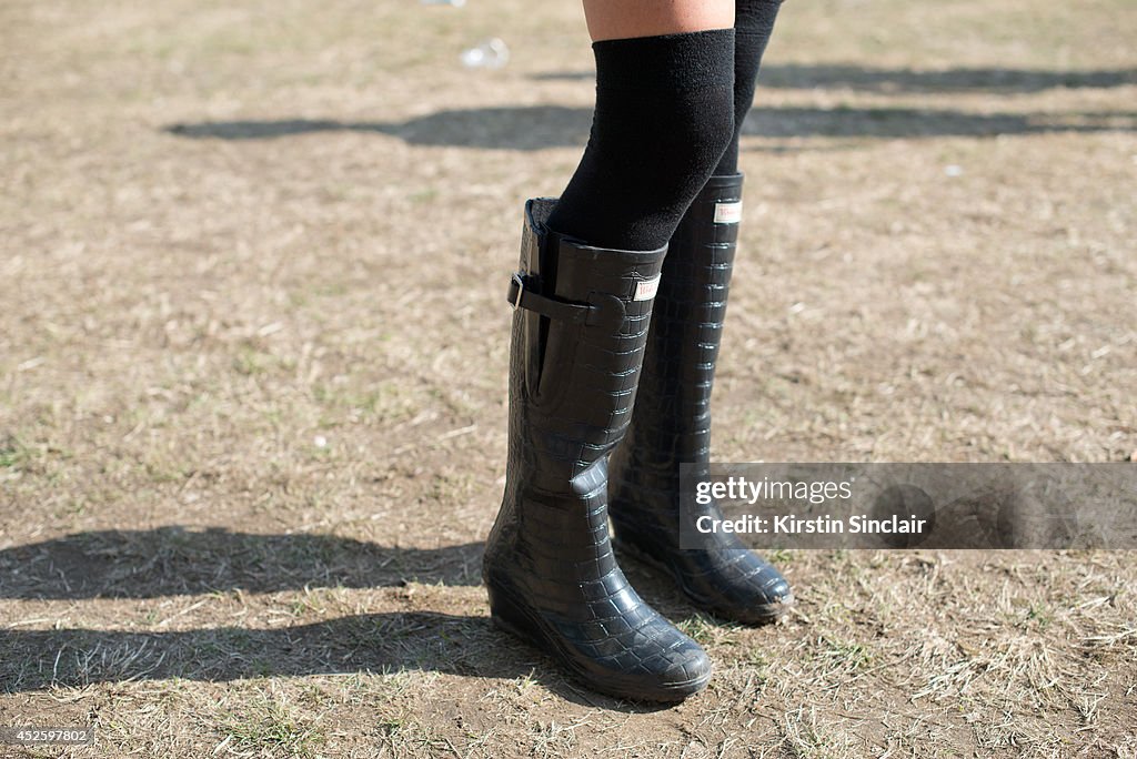 Street Style At Lovebox 2014