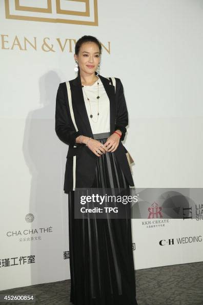 Vivian Hsu menghadiri acara pernikahan di Taipei