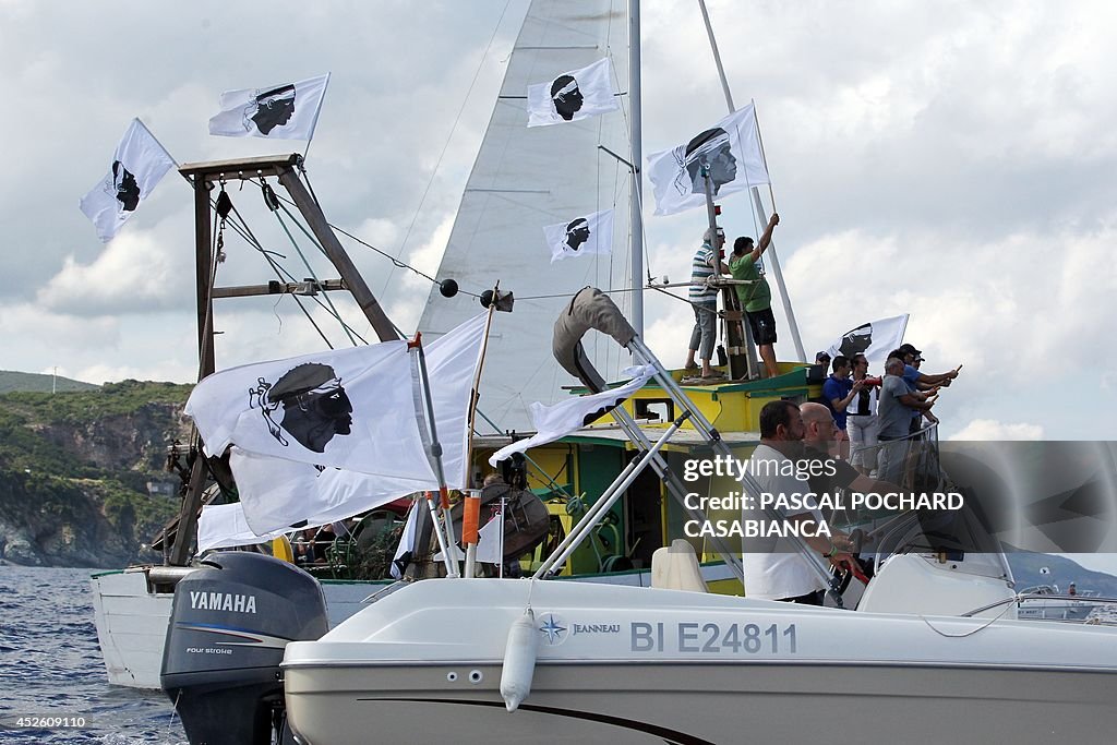 FRANCE-ITALY-SHIPPING-TOURISM-ACCIDENT-ENVIRONMENT