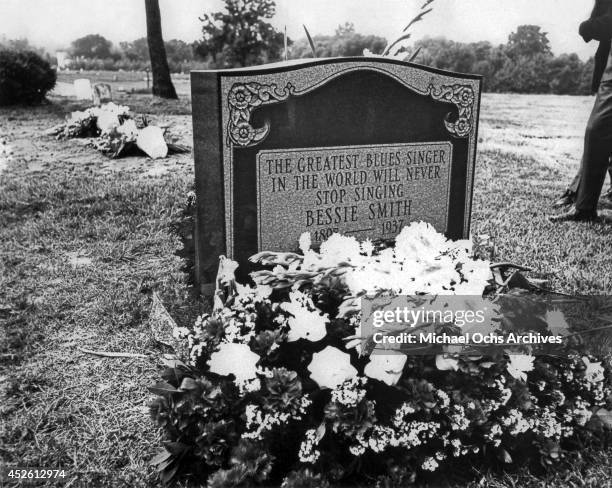 The grave of blues singer Bessie Smith at Mount Lawn Cemetery in Sharon Hill, Pennsylvania circa 1975.