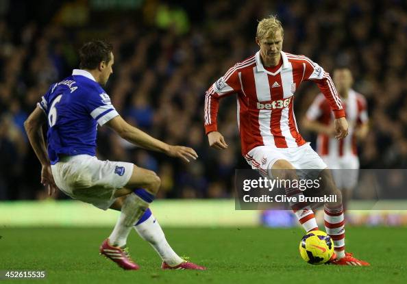 Everton v Stoke City - Premier League Everton v Stoke City - Premier League