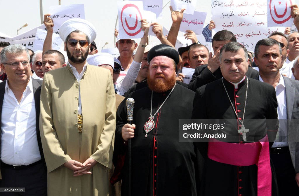 Iraqi Christians protest over ISIL onslaught
