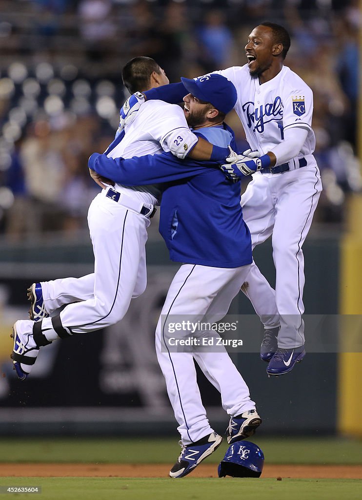 Cleveland Indians v Kansas City Royals