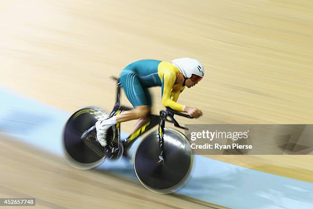 Jack Bobridge of Australia competes in the Men's 4000m Individual Pursuit Qualifying at Sir Chris Hoy Velodrome during day two of the Glasgow 2014...