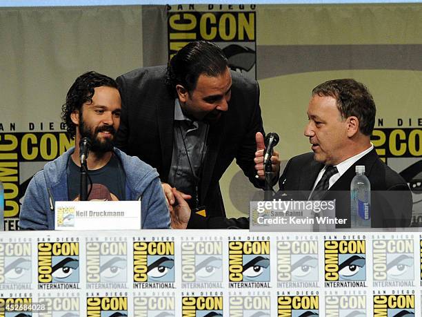 File:Neil Druckmann Sam Raimi SDCC 2014 14750312206 eea6f6d8a8 o.jpg -  Wikimedia Commons