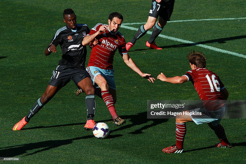 Sydney FC v West Ham United - Football United New Zealand Tour 2014