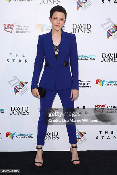 Emma Louise arrives at the 27th Annual ARIA Awards 2013 at the Star on December 1, 2013 in Sydney, Australia.