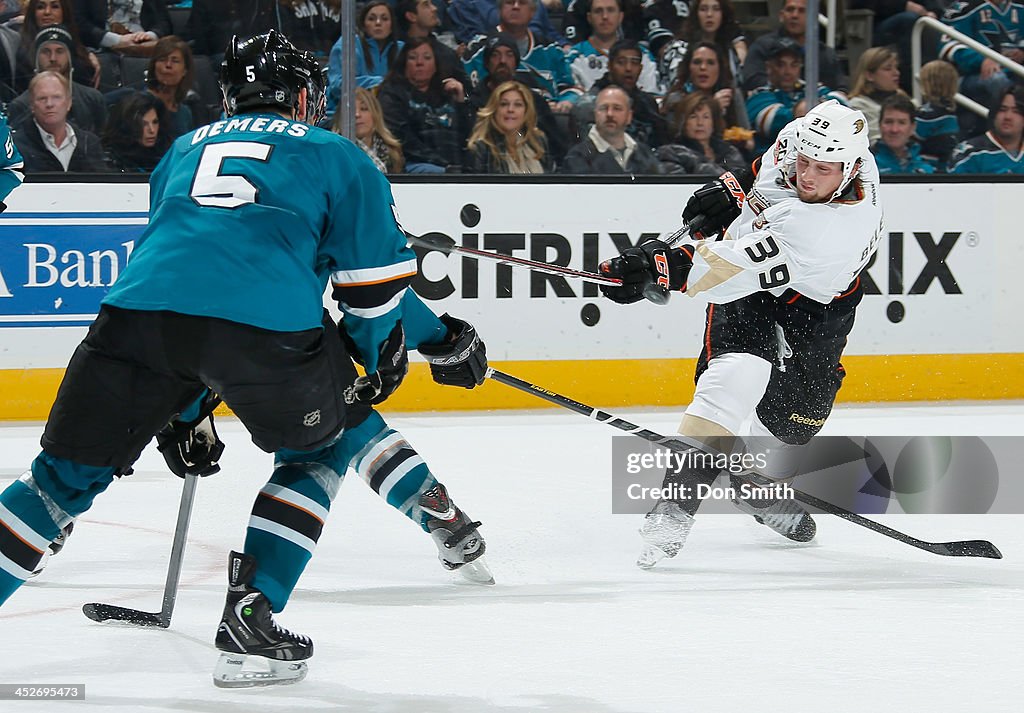 Anaheim Ducks  v San Jose Sharks