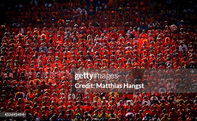 Netherlands v Chile: Group B - 2014 FIFA World Cup Brazil