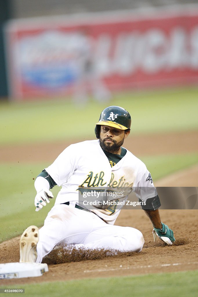 San Francisco Giants v Oakland Athletics