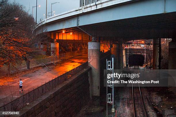 Csx Train Track 443 Csx Railroad Photos & High Res Pictures - Getty Images