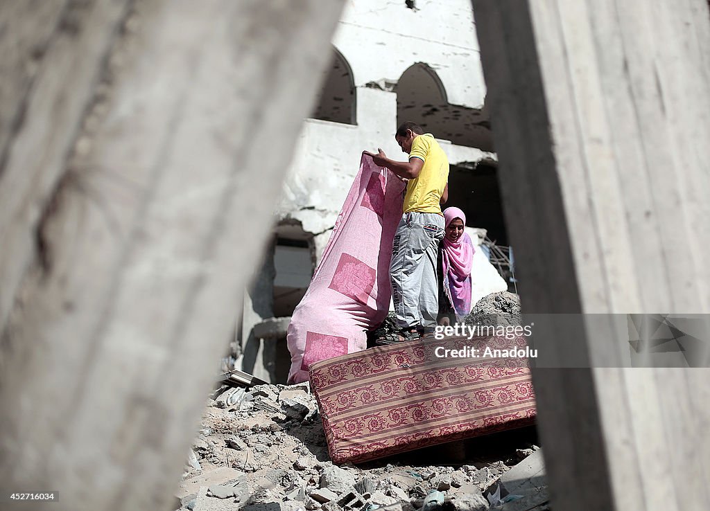 Israel destroys Gaza's Shujaya neighborhood