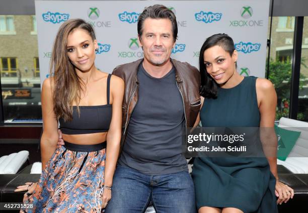 Sin City: A Dame to Kill For' actors Jessica Alba, Rosario Dawson and Josh Brolin use Snap to chat with fans on Skype for Xbox One in the Microsoft...