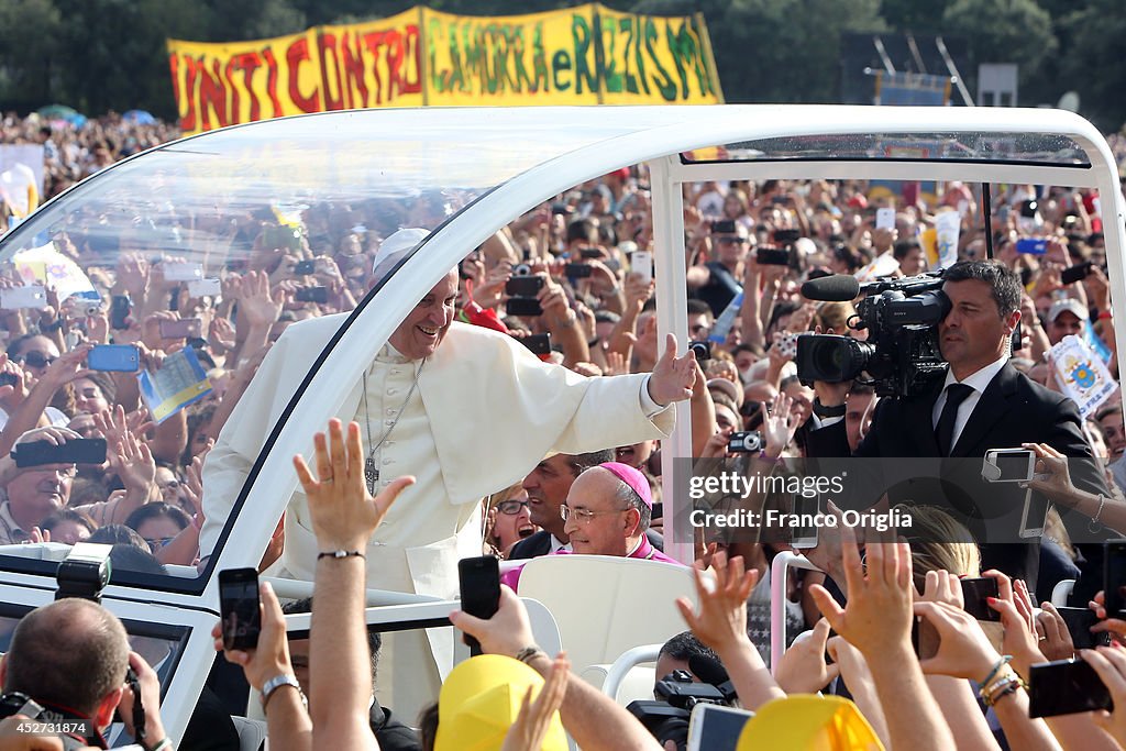 Pope Francis Visits Caserta