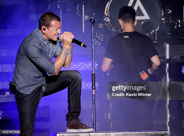 Singer Chester Bennington of Linkin Park performs onstage during the MTVu Fandom Awards at Comic-Con International 2014 at PETCO Park on July 24,...