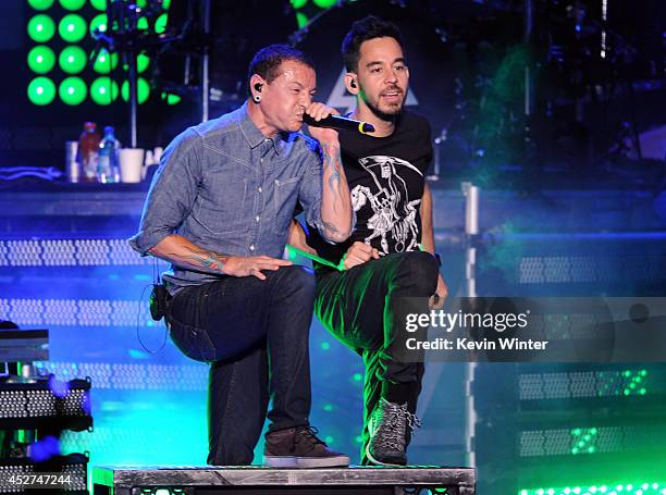 Singer Chester Bennington and musician Mike Shinoda of Linkin Park perform onstage during the MTVu Fandom Awards at Comic-Con International 2014 at...