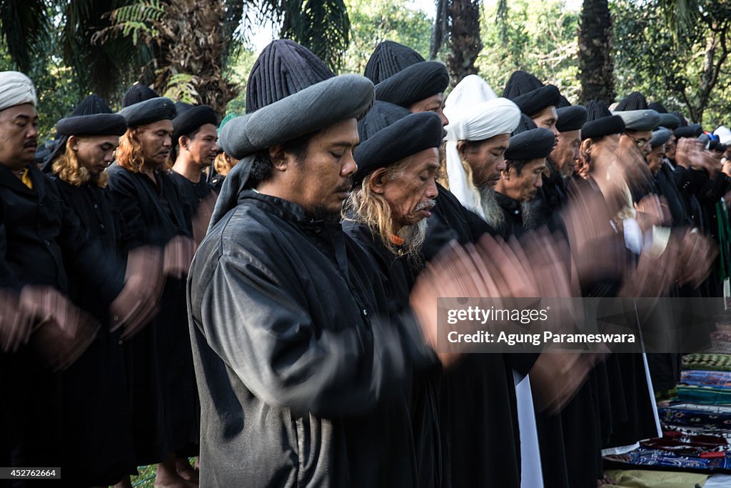 Eid Al Fitr Mass Prayer Held By Islamic Community An-Nadzir In South Sulawesi