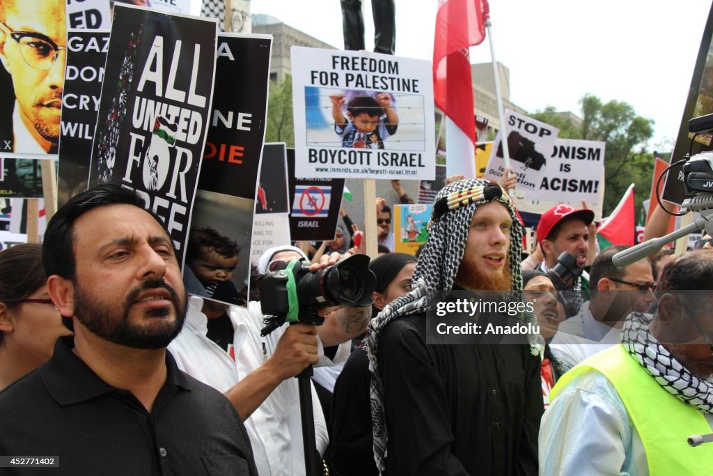 Protest against Israeli attacks on Gaza in Toronto