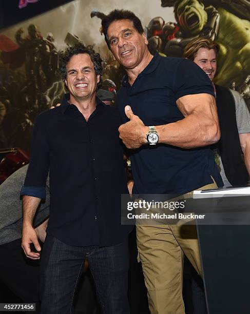 Actor Mark Ruffalo and actor Lou Ferrigno attend the signing for Avengers: Age Of Ultron during Day 3 of Comic-Con International 2014 at the San...