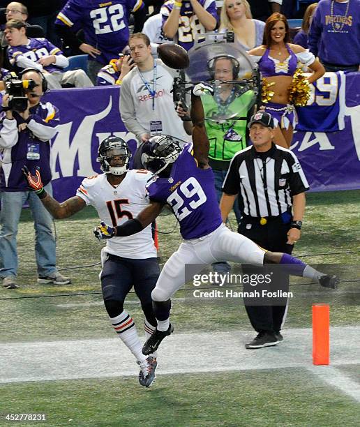 Xavier Rhodes of the Minnesota Vikings tips a pass intended for Brandon Marshall of the Chicago Bears during the first quarter of the game on...
