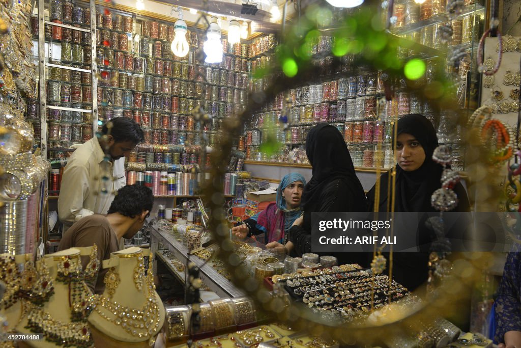 PAKISTAN-RELIGION-ISLAM-EID